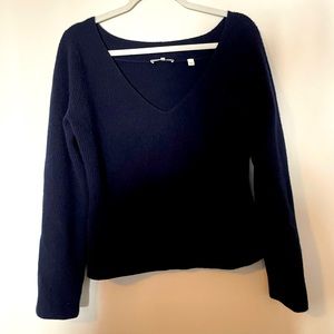 Vince Navy Wool Cashmere Sweater!